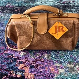 1950s 1960s J.R. Julius Resnick Handbag Vintage Purse Doctors Clasp Purse Tan